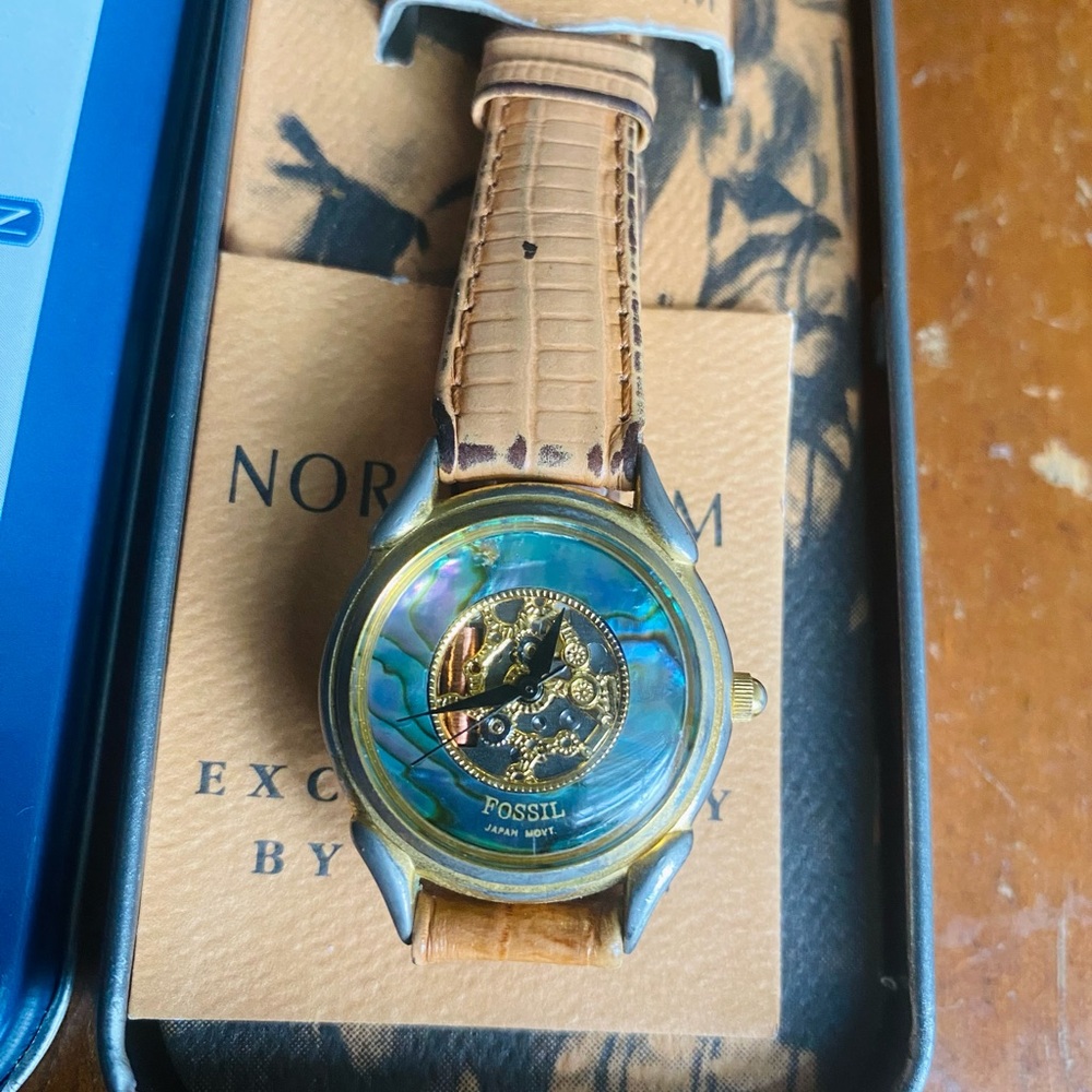1995 Fossil Abalone Skeleton Watch - image 1